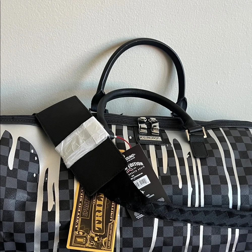 SPRAYGROUND CHATEAU GHOST DUFFLE - Picture 5 of 8